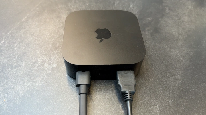 Connecting Apple TV to a projector with an HDMI cable
